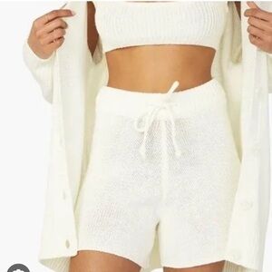 We WORE WHAT NWT PULL ON SWEATER SHORT CHUNKY COZY STITCH ZE1 IVORY